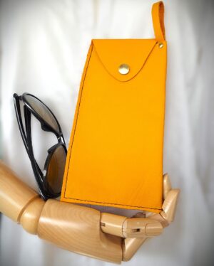 Etui-Lunettes-Cuir-Orange-Clair