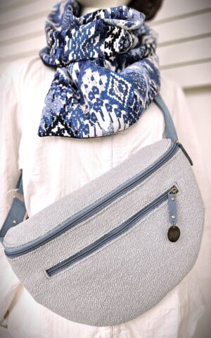 pochette-bananamax-bleu-clair-laine
