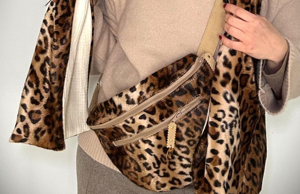 pochette-bananamax-écharpe-léopard3